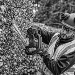 Taille-haie XR 18 V Dewalt 55 Cm (sans Batterie Ni Chargeur) En Boîte Carton - DCMHT563N -Outils De Jardin Soldes AFD 122107